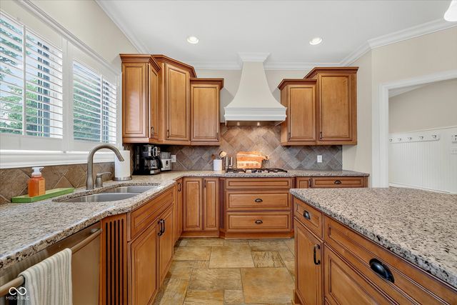 10317 Forest Meadow Circle, Fishers, IN 46040