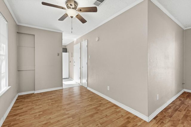 1410 Mohawk Drive, Arlington, TX 76012