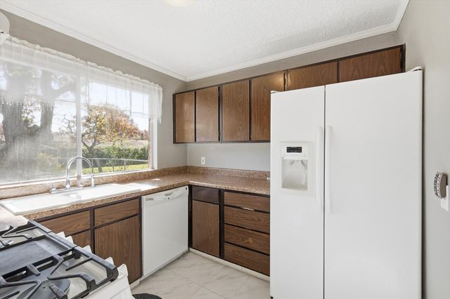 1410 Mohawk Drive, Arlington, TX 76012