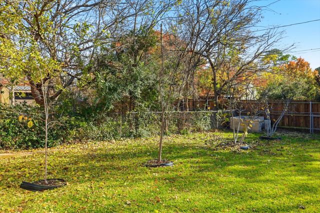 1410 Mohawk Drive, Arlington, TX 76012