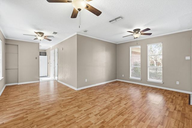 1410 Mohawk Drive, Arlington, TX 76012