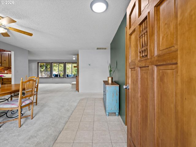 19330 Sw CLARION Ct, Beaverton, OR 97003