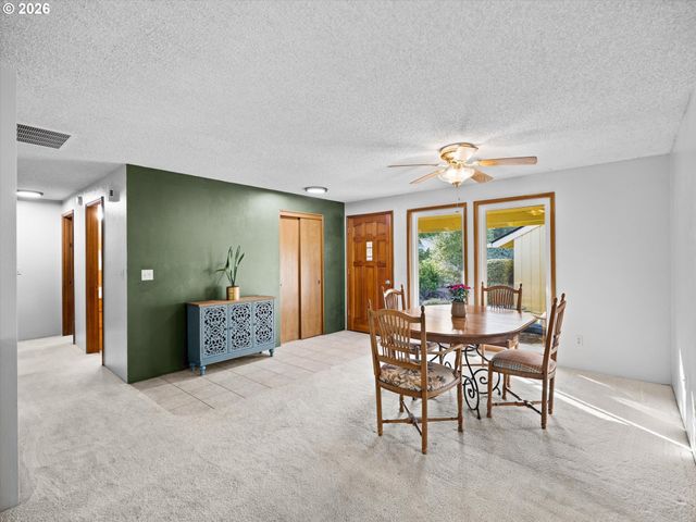 19330 Sw CLARION Ct, Beaverton, OR 97003