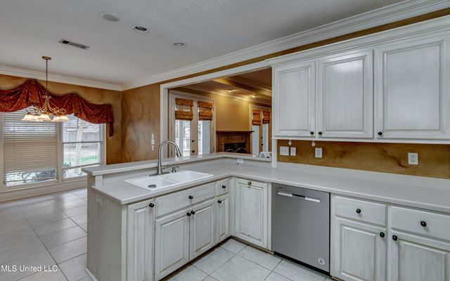 647 Wendover Way, Ridgeland, MS 39157