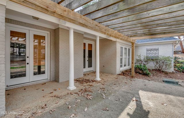 647 Wendover Way, Ridgeland, MS 39157