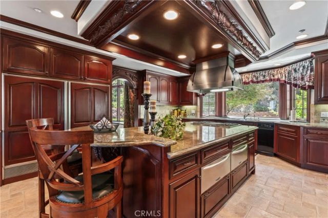 293 Fairway, Lake Arrowhead, CA 92352