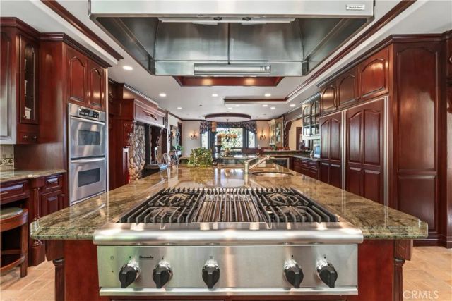 293 Fairway, Lake Arrowhead, CA 92352