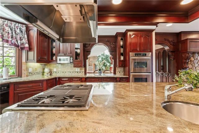 293 Fairway, Lake Arrowhead, CA 92352