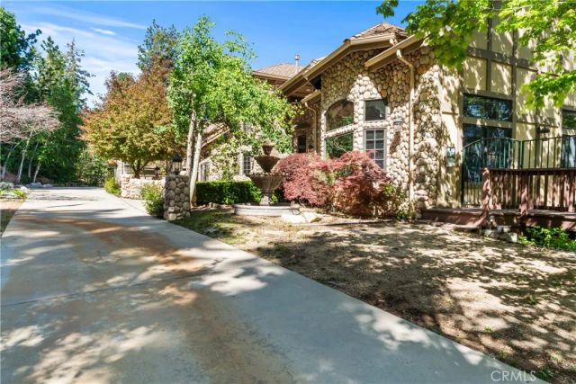 293 Fairway, Lake Arrowhead, CA 92352