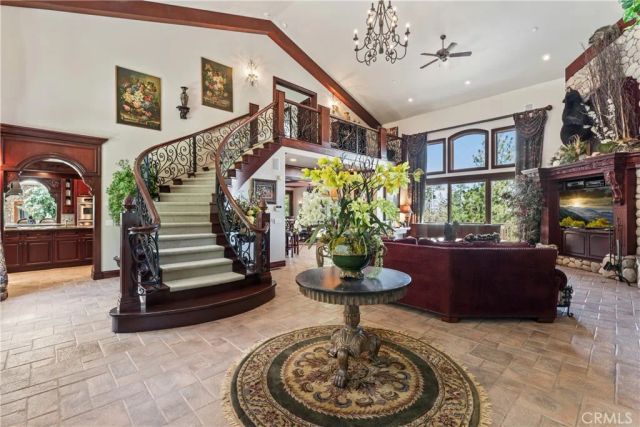 293 Fairway, Lake Arrowhead, CA 92352