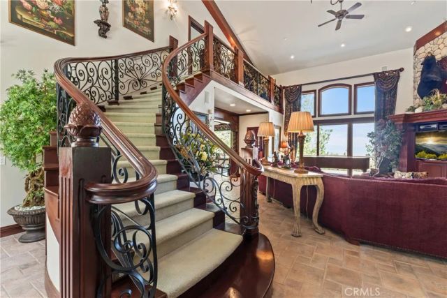 293 Fairway, Lake Arrowhead, CA 92352