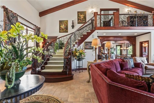 293 Fairway, Lake Arrowhead, CA 92352
