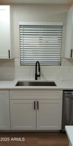 8539 N 30TH Drive, Phoenix, AZ 85051