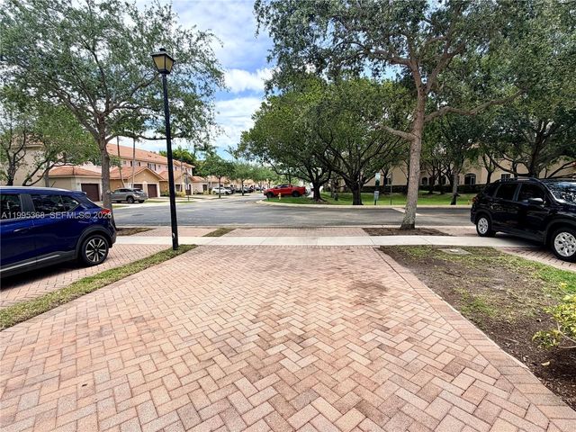 5747 Isles Cir 5747, Tamarac, FL 33321