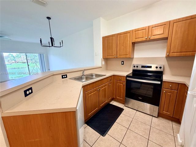 5747 Isles Cir 5747, Tamarac, FL 33321