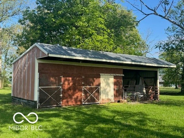 6077 S 200 E, Waldron, IN 46182