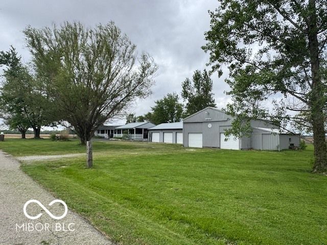 6077 S 200 E, Waldron, IN 46182