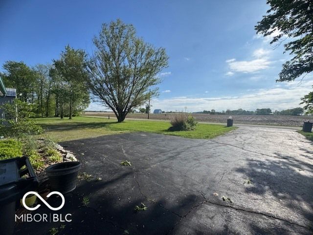 6077 S 200 E, Waldron, IN 46182