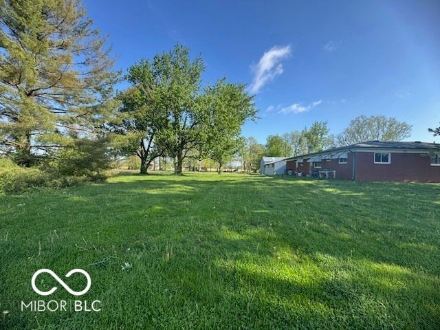 6077 S 200 E, Waldron, IN 46182
