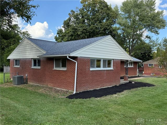 4184 Wood Acre Drive, Bellbrook, OH 45305