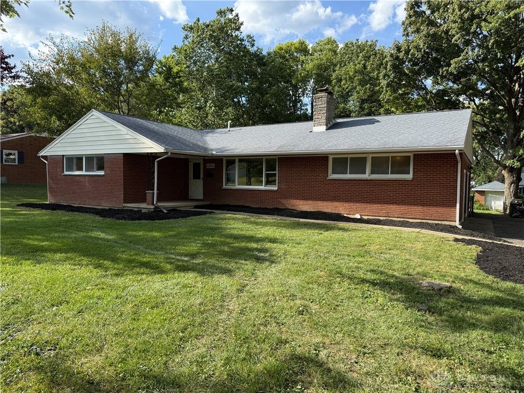 4184 Wood Acre Drive, Bellbrook, OH 45305
