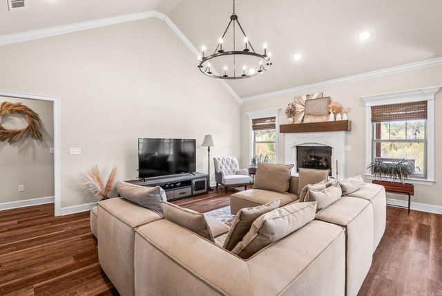 128 Caurel Cir, Little Rock, AR 72223