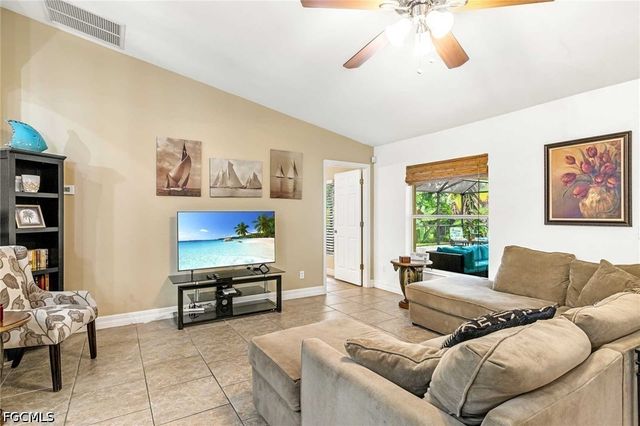 4534 SW 5th PL, Cape Coral, FL 33914
