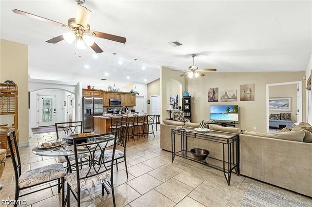 4534 SW 5th PL, Cape Coral, FL 33914