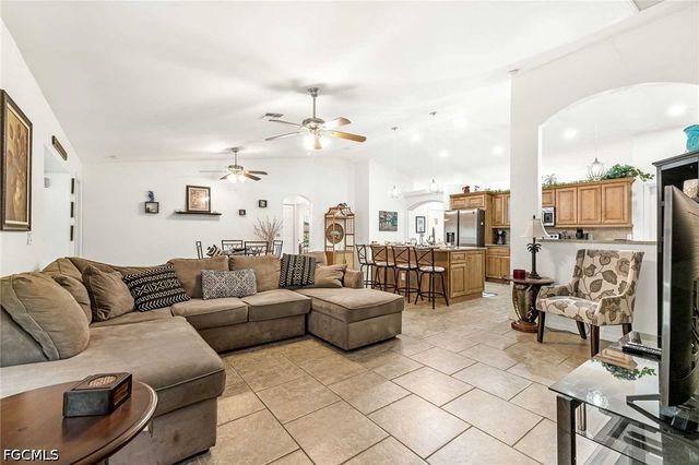 4534 SW 5th PL, Cape Coral, FL 33914