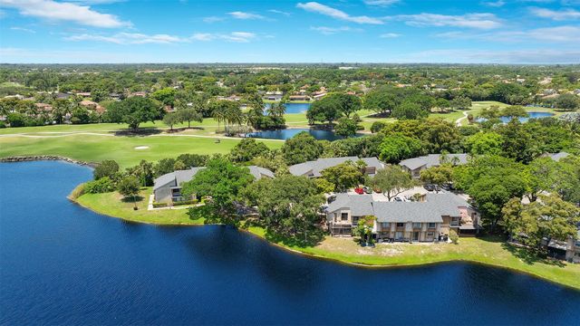 248 Wimbledon Lake Dr 248, Plantation, FL 33324