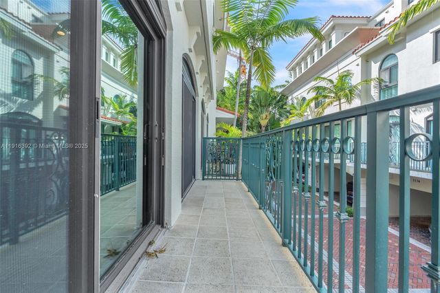 1162 98th St 4, Bay Harbor Islands, FL 33154