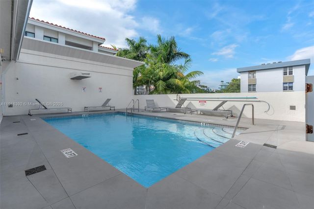 1162 98th St 4, Bay Harbor Islands, FL 33154