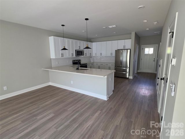331 S Broad Street, Mooresville, NC 28115