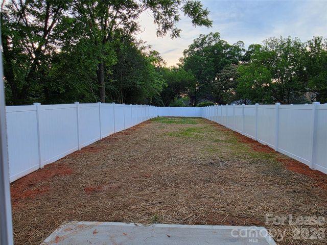 331 S Broad Street, Mooresville, NC 28115