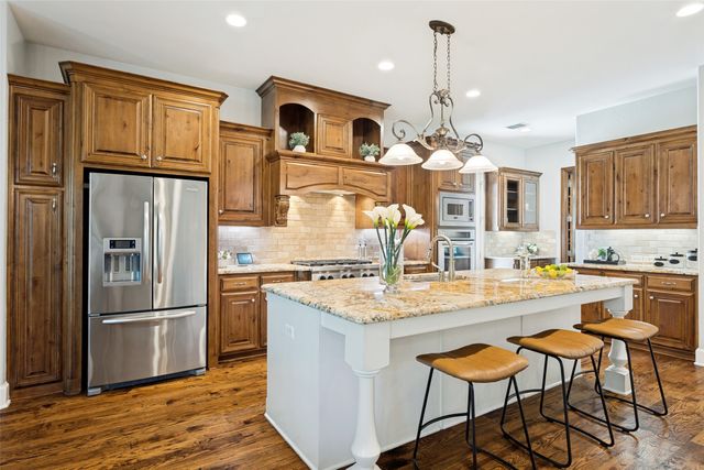 1312 Thornwood Drive, Murphy, TX 75094