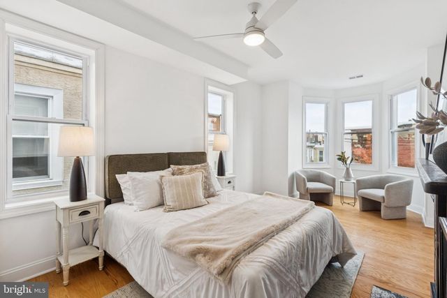 2433 BROWN ST, Philadelphia, PA 19130