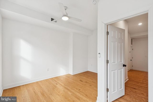 2433 BROWN ST, Philadelphia, PA 19130