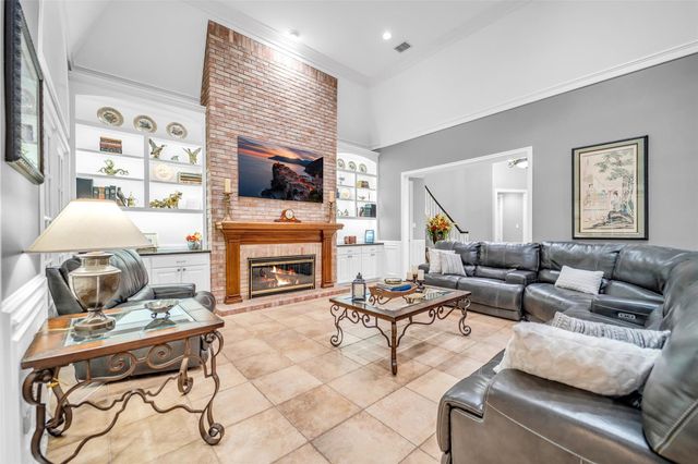 23 Muirfield Way, Sugar Land, TX 77479