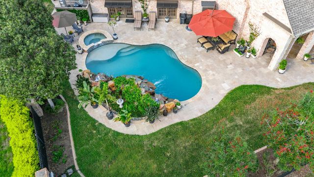 23 Muirfield Way, Sugar Land, TX 77479