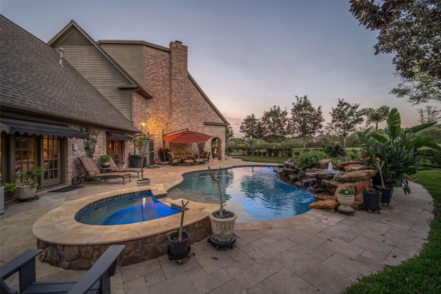 23 Muirfield Way, Sugar Land, TX 77479