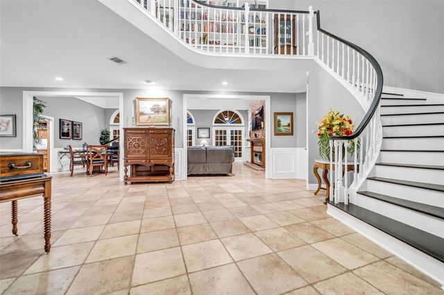 23 Muirfield Way, Sugar Land, TX 77479