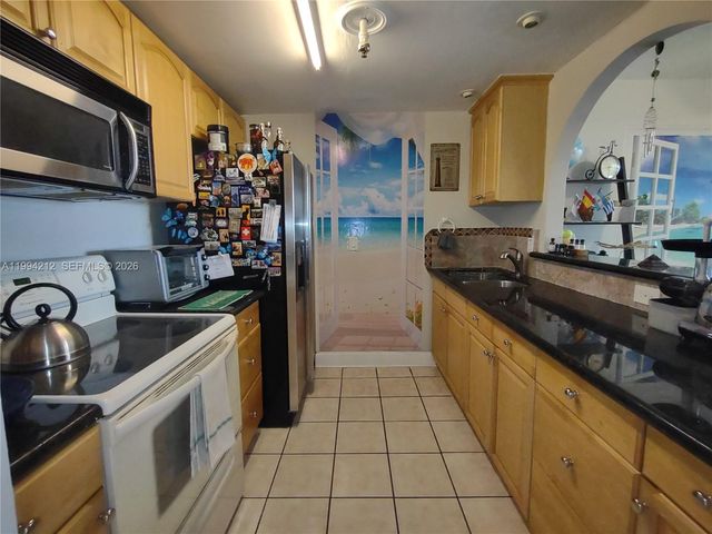 1470 NE 123rd St A606, North Miami, FL 33161