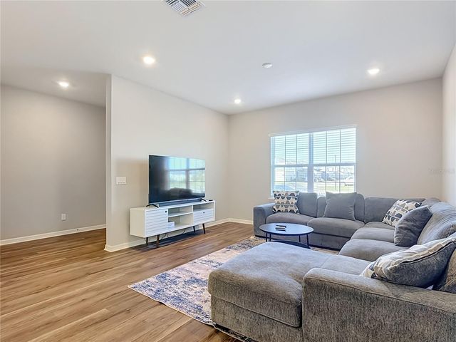 333 SILVERBELL TRAIL, St Cloud, FL 34771