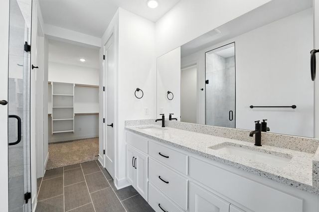 1390 N 162nd Terrace, Basehor, KS 66007