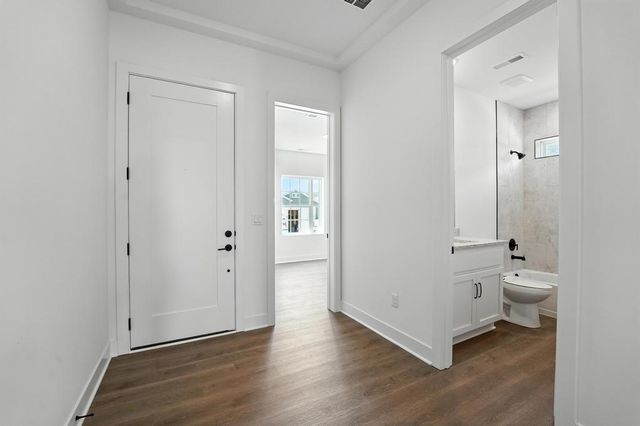 1390 N 162nd Terrace, Basehor, KS 66007