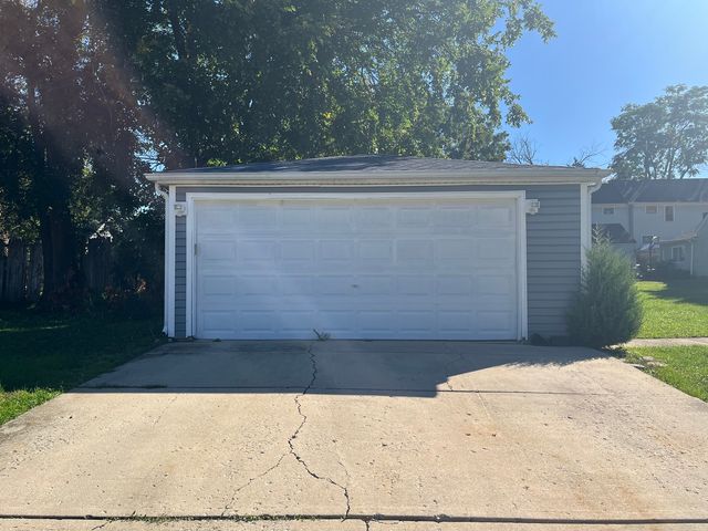 802 SECOND Avenue, Aurora, IL 60505