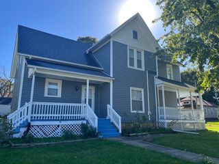 802 SECOND Avenue, Aurora, IL 60505