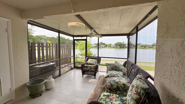 5325 TENNIS Lane, Delray Beach, FL 33484