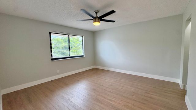 5325 TENNIS Lane, Delray Beach, FL 33484