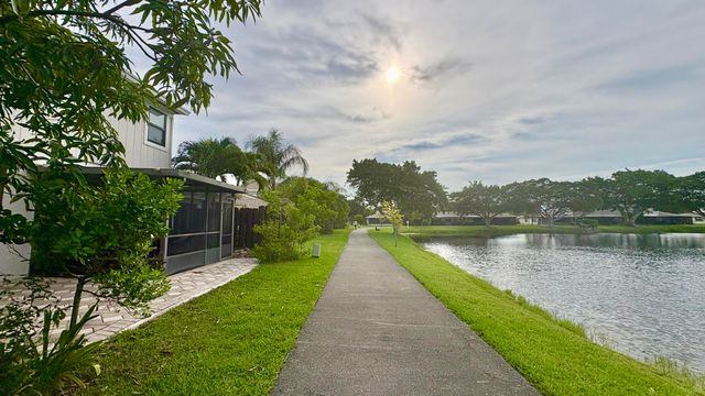 5325 TENNIS Lane, Delray Beach, FL 33484